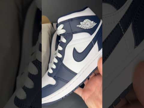 Nike Air Jordan 1 Mid Obsidian