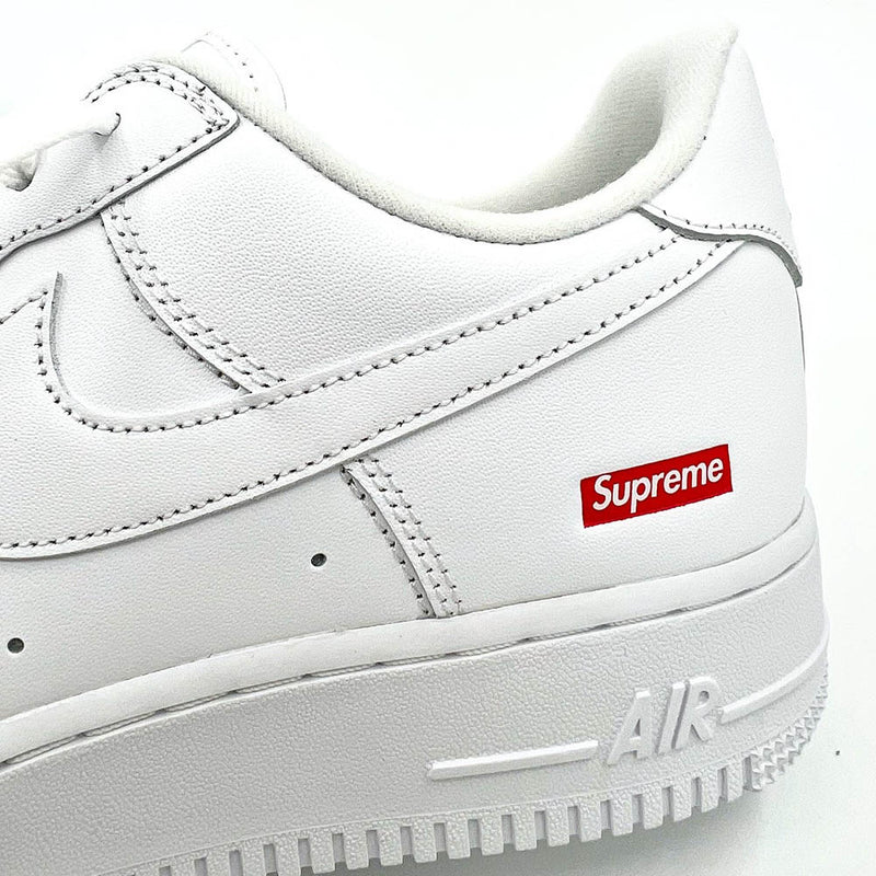 Nike Air Force 1 Low Supreme White